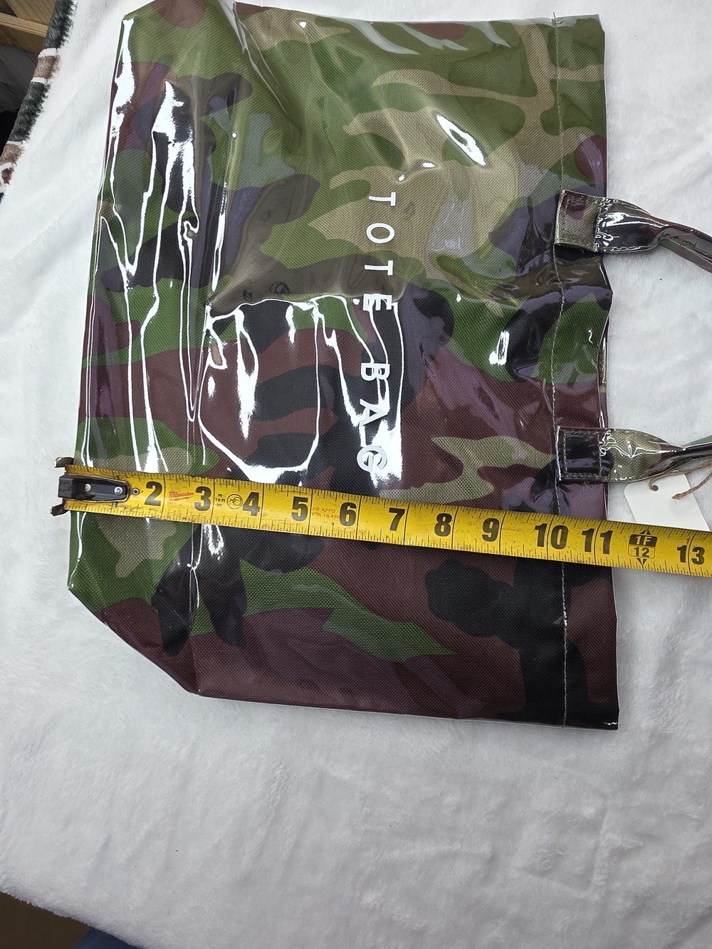 Camo Glossy Camouflage Tote Bag in Green and Brown - Picture 5 of 5